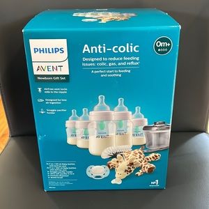 BRAND NEW Phillips Avent Anti-Colic Newborn Gift Set